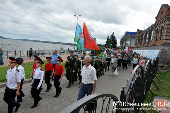 Флагман «Яр» возглавил кинешемскую эскадру в день ВМФ фото 7