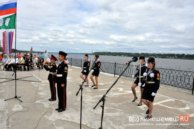 Флагман «Яр» возглавил кинешемскую эскадру в день ВМФ фото 19
