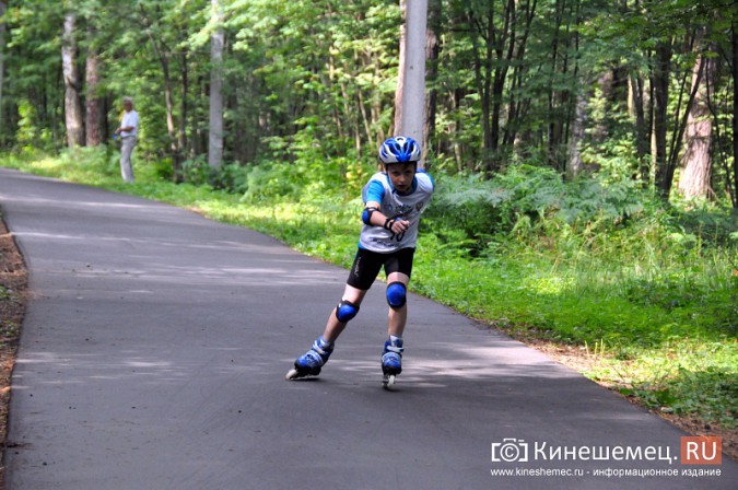 В кинешемском парке прошли гонки на лыжероллерах и роликовых коньках фото 12