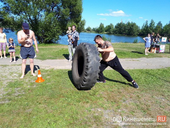 На городском пляже Кинешмы встречали царя морей фото 22