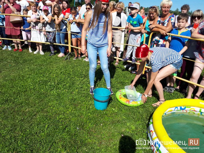 На городском пляже Кинешмы встречали царя морей фото 17