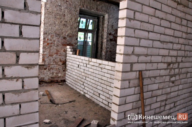 Станислав Воскресенский оценил ход ремонта поликлиники имени Захаровой фото 7