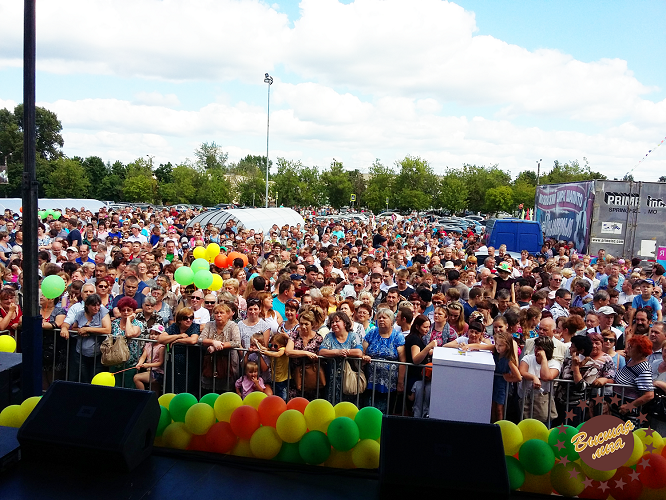 Один  год гипермаркету "Лига Гранд" в Кинешме фото 3