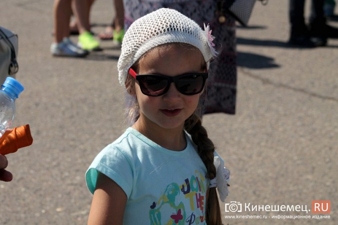 В Кинешме прошел благотворительный забег «Волжская невеста» фото 14