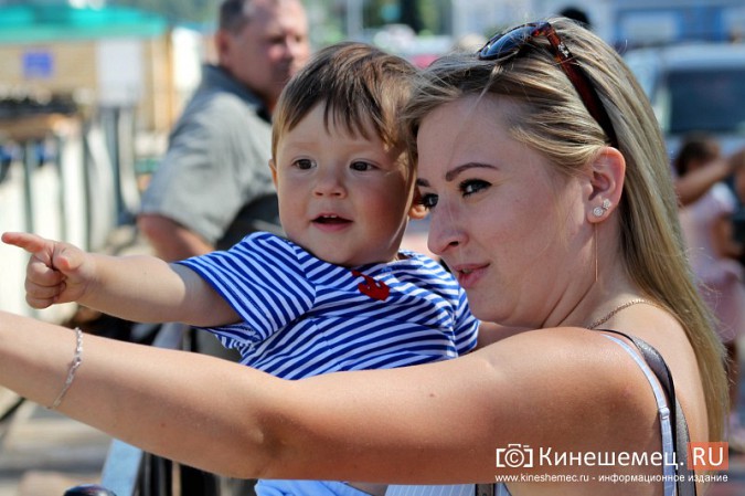 В Кинешме прошел благотворительный забег «Волжская невеста» фото 59