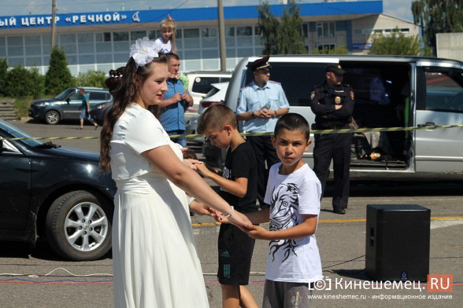 В Кинешме прошел благотворительный забег «Волжская невеста» фото 25