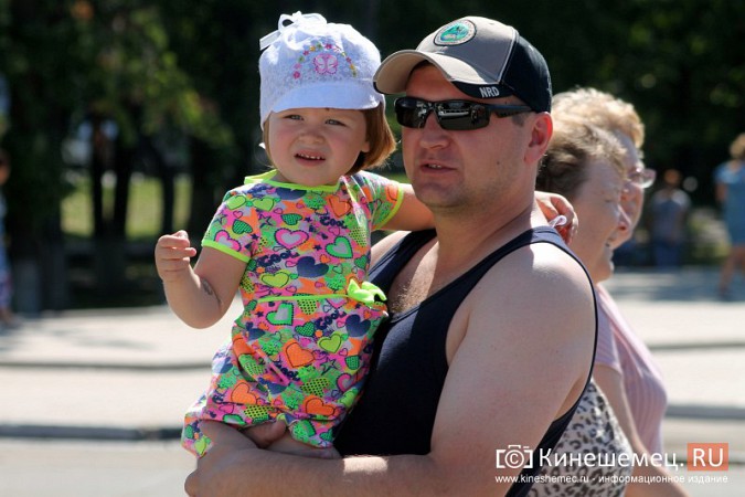 В Кинешме прошел благотворительный забег «Волжская невеста» фото 18