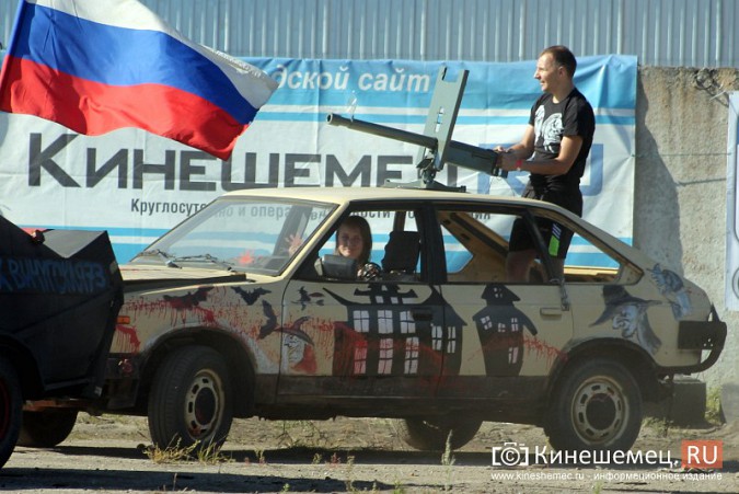 В Кинешме состоялись захватывающие гладиаторские бои машин фото 42