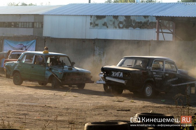 В Кинешме состоялись захватывающие гладиаторские бои машин фото 89