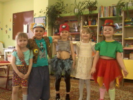 Праздник смеха отметили в кинешемском детском саду фото 9
