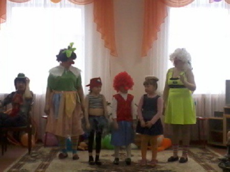 Праздник смеха отметили в кинешемском детском саду фото 2