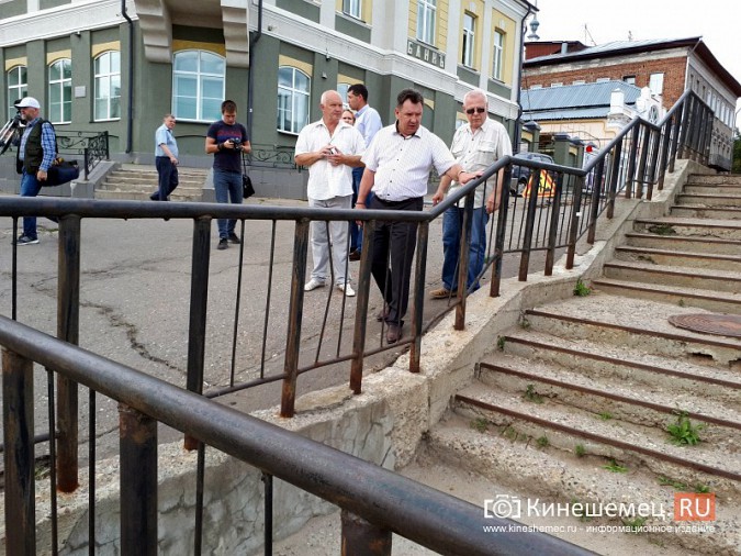 Ремонт лестниц на пл.Революции обойдется в 210 тысяч рублей фото 2