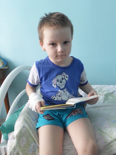 Акцию «Подари малышке книжку» провели библиотекари в кинешемской детской больнице фото 7