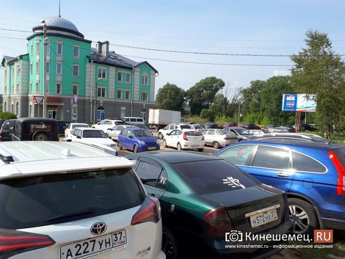 В День концерта Басты центр Кинешмы перегородили бетонными блоками фото 4