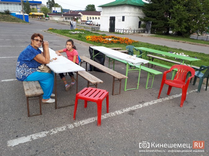 Поклонники Басты уже собираются в центре Кинешмы фото 10