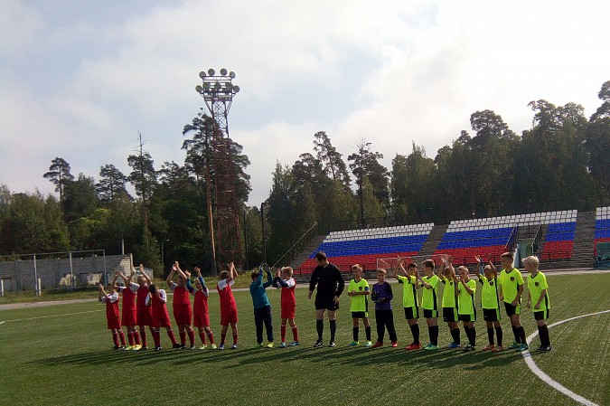 Две команды «Наших надежд» сыграли между собой в чемпионате области фото 3