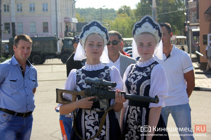 В центре Кинешмы «высадились» ивановские разведчики фото 13