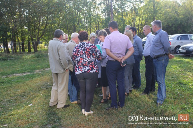 Жители ул. Щорса дождались начала работ по благоустройству досуговой площадки фото 5