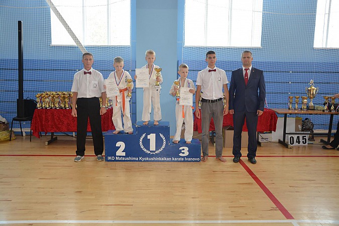Кинешемские каратисты завоевали медали на Кубке города Иваново фото 3