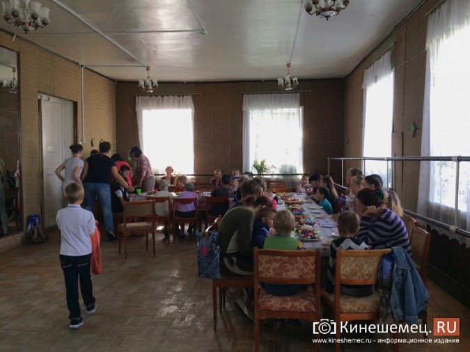 В Наволоках помогли собрать детей в школу фото 4
