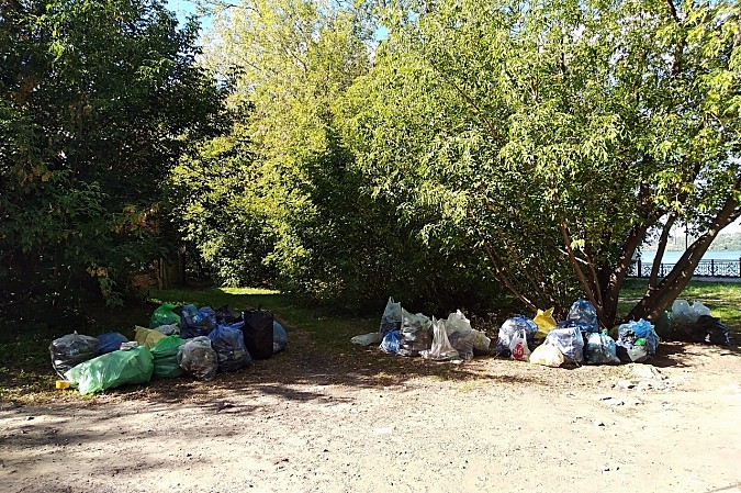 Всемирный День чистоты в Кинешме отметили большой уборкой Волжского бульвара фото 4