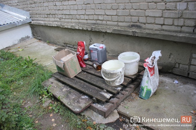Жители многоэтажки на «Чкаловском» отказываются принимать работы по ремонту подъезда фото 9