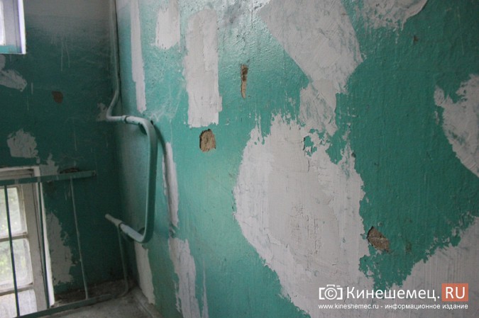 Жители многоэтажки на «Чкаловском» отказываются принимать работы по ремонту подъезда фото 4