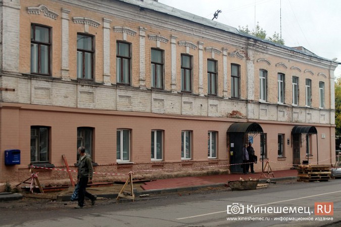 В Кинешме полным ходом благоустраивают тротуары на улице Советской фото 16