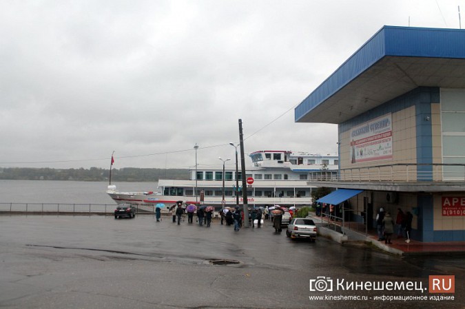В Кинешме встретили один из последних теплоходов навигации 2018 года фото 21