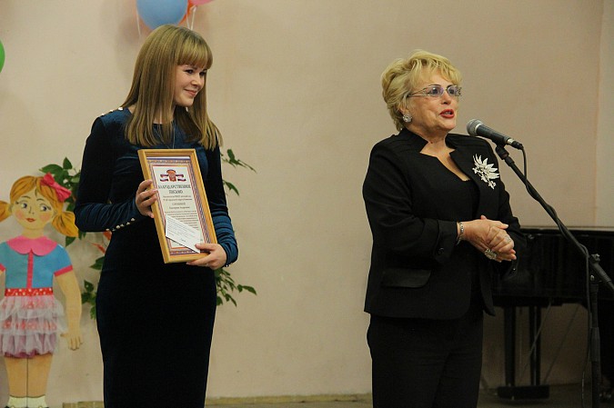 В Кинешме поздравили работников дошкольных учреждений фото 34
