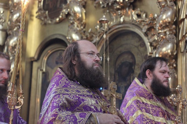 На праздничном богослужении в Кинешемской епархии побывал Станислав Воскресенский фото 2