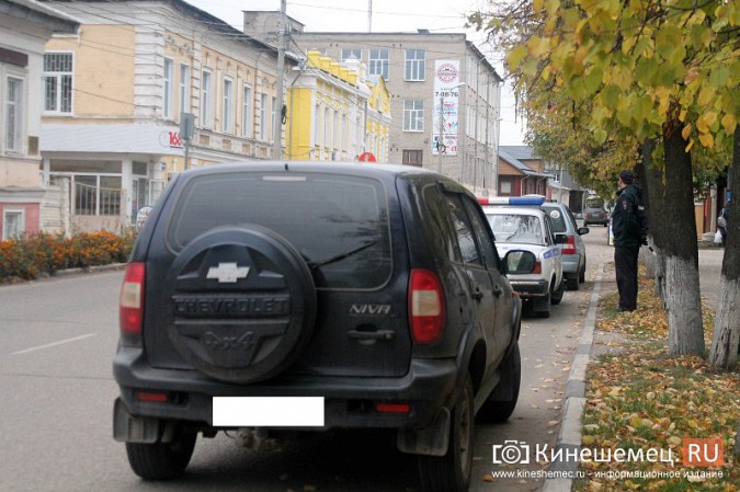 За день сотрудники ГИБДД оштрафовали 13 кинешемских автовладельцев фото 2