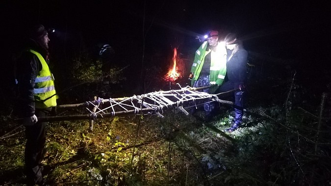 Потерявшегося кинешемца вынесли из леса на носилках фото 5