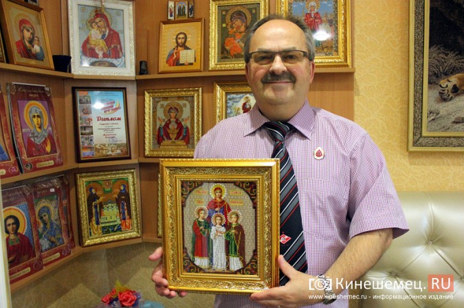 Отставной военный из Кинешмы взялся вышивать иконы бисером фото 12