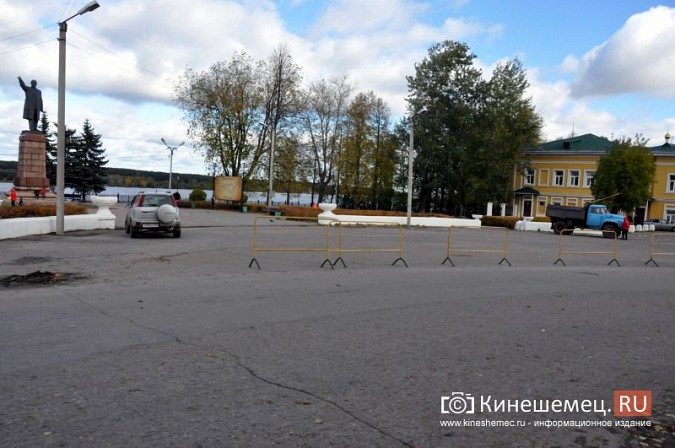 Кинешемцы не торопятся оставлять машины на новой парковке за медколледжем фото 7