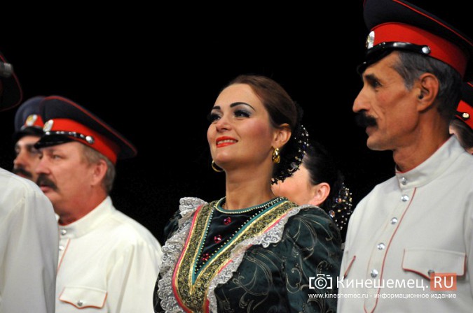 Ансамбль донских казаков дал грандиозный концерт в Кинешме фото 9