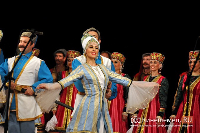 Ансамбль донских казаков дал грандиозный концерт в Кинешме фото 2