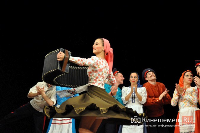 Ансамбль донских казаков дал грандиозный концерт в Кинешме фото 39