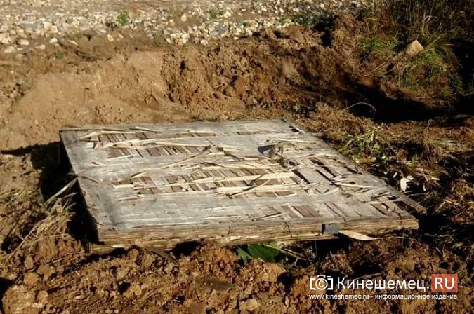 Колодец на улице Попова в Кинешме закрыли бетонной плитой фото 2