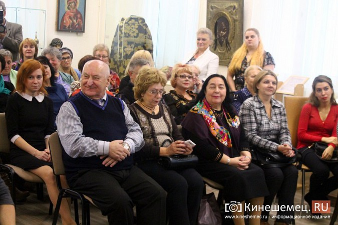 В Кинешме открылась фотовыставка заслуженного врача России фото 29