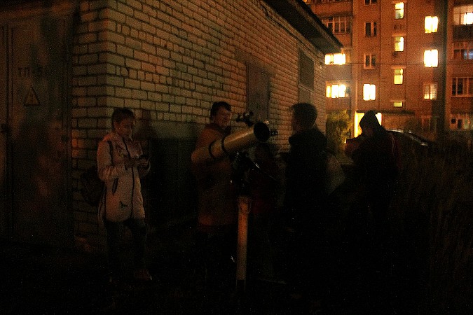 Школьники изучали звездное небо, установив телескоп близ Кинешмы фото 2