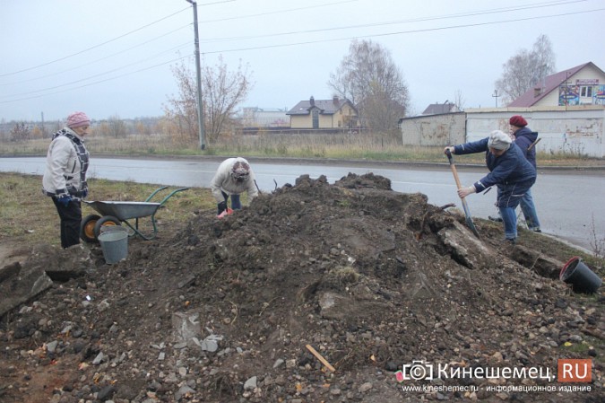 Некоторые кинешемцы забыли, что при благоустройстве дворов обязательно их участие фото 3