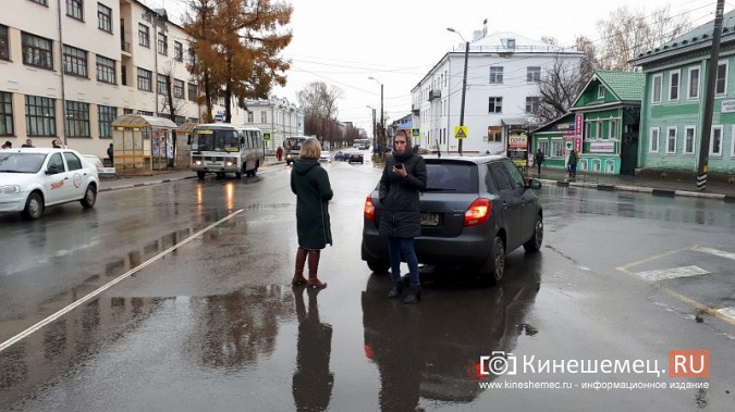 У остановки «Почта» водитель «Опеля» подрезал «Шкоду» и уехал с места ДТП фото 3