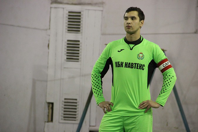 Лидерство «Газовика», разгром «Спартака» и пушка Маслова фото 2