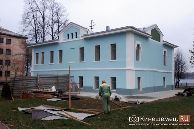 Завершена реставрация фасада здания кинешемского ЗАГСа фото 3