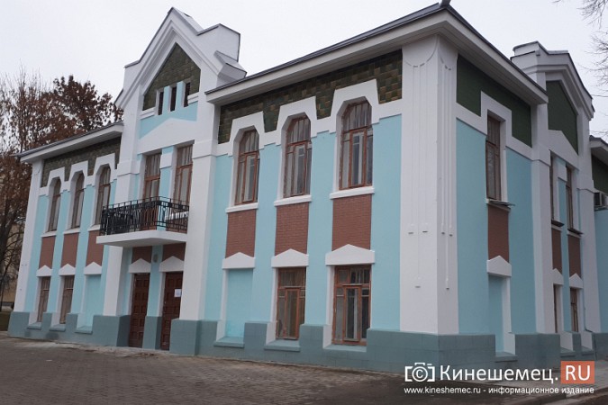 Завершена реставрация фасада здания кинешемского ЗАГСа фото 2
