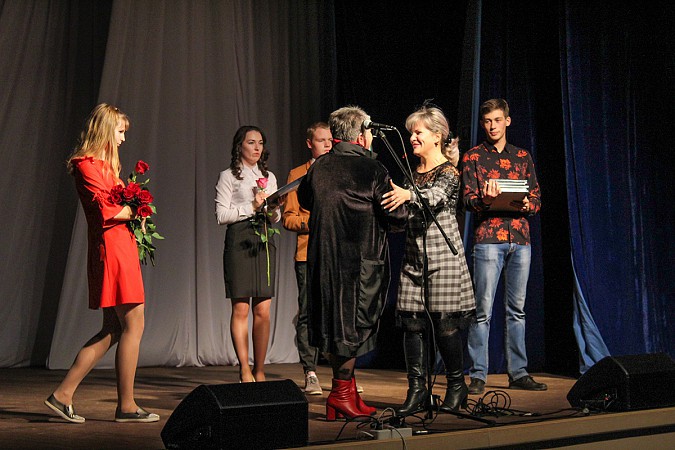 Первокурсников кинешемского медицинского колледжа посвятили в студенты фото 16