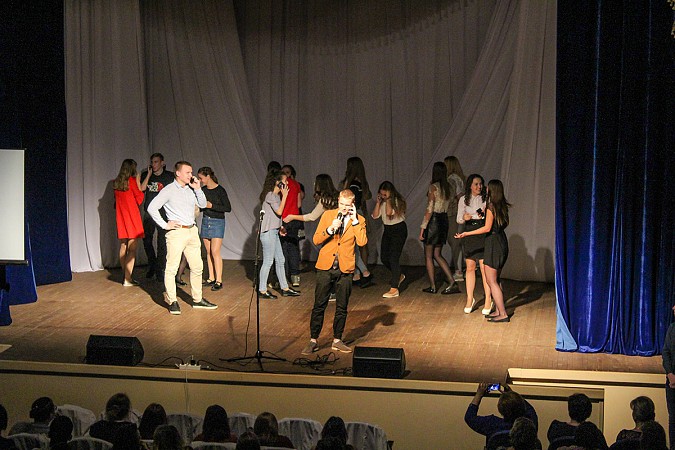 Первокурсников кинешемского медицинского колледжа посвятили в студенты фото 24