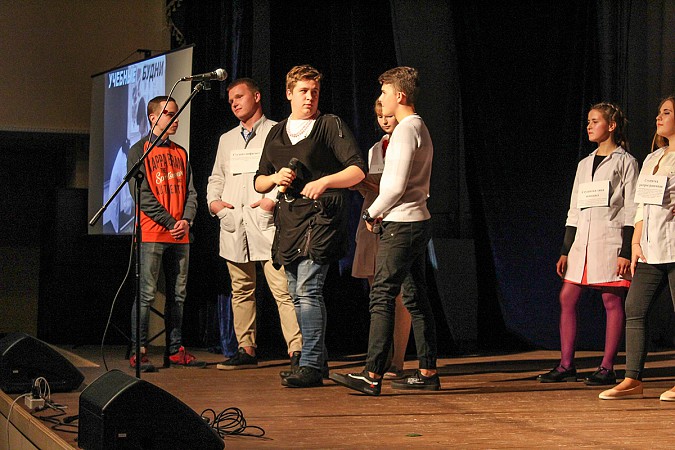 Первокурсников кинешемского медицинского колледжа посвятили в студенты фото 28