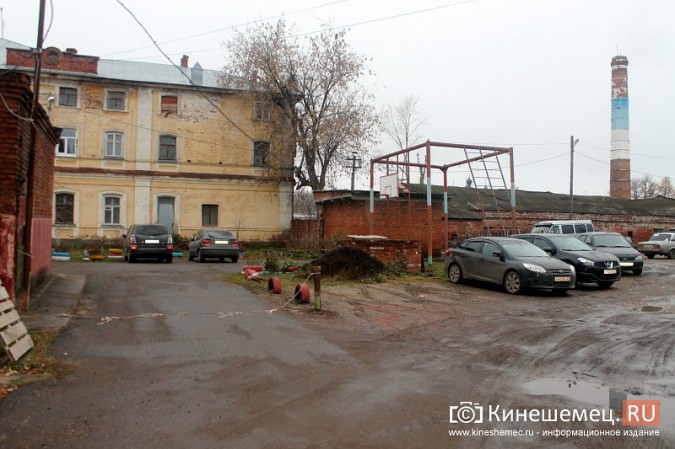 Власти Кинешмы поторопились зазывать на новую парковку в центре города фото 4